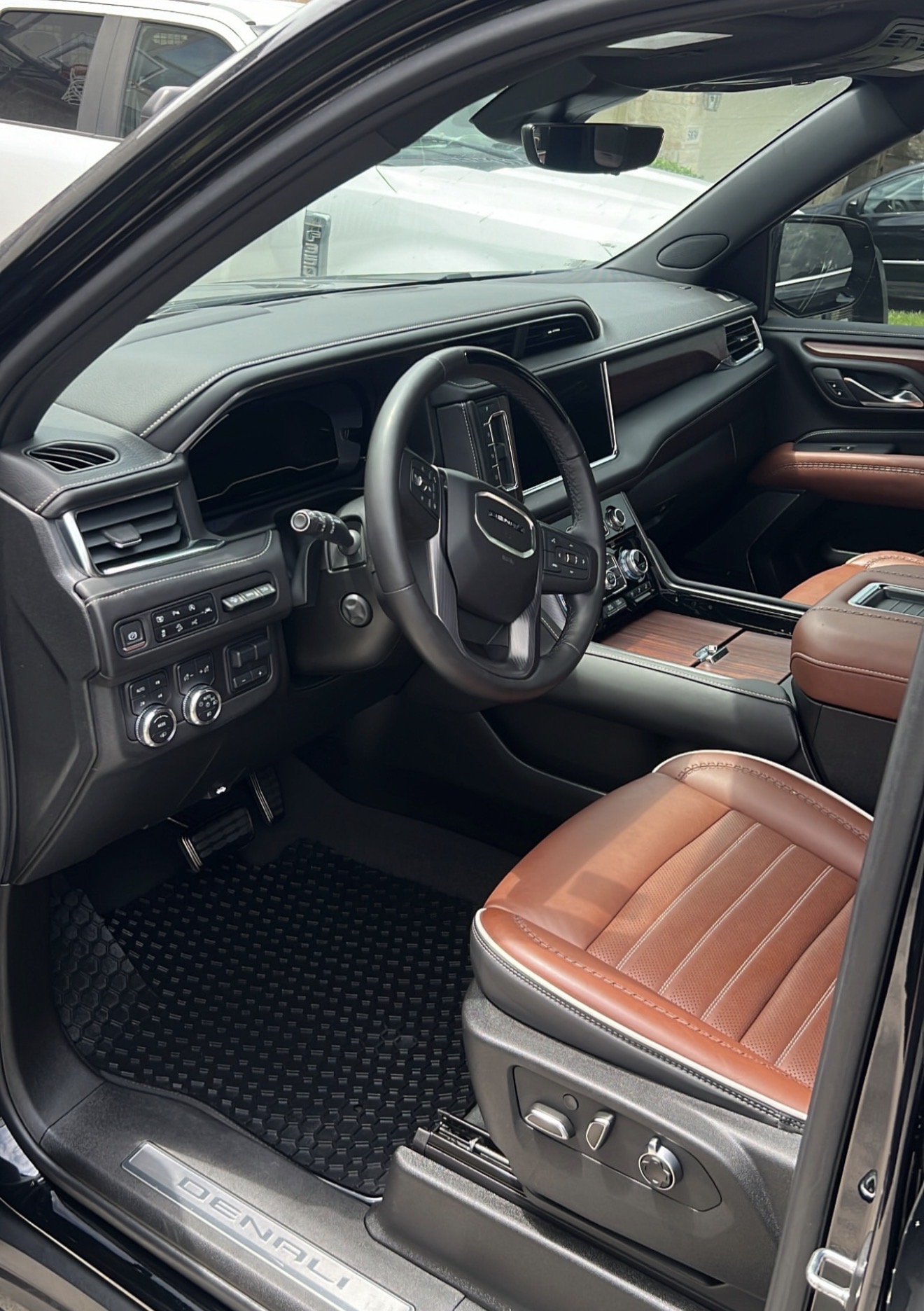GMC Yukon Denali interior center console detail